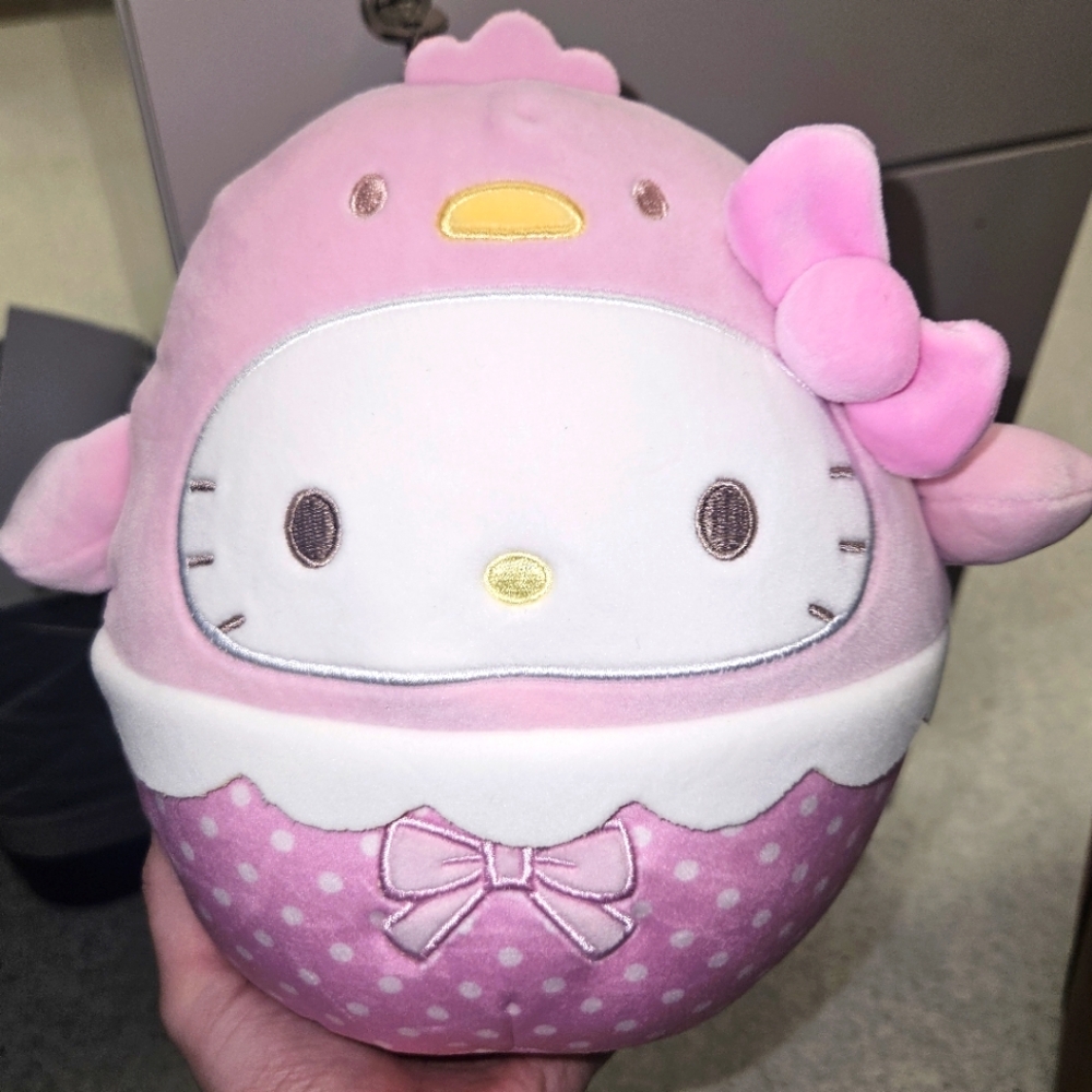 NWT Hello Kitty in Pastel Pink Easter 🐣 Chick Spring 8" Sanrio Squishmallow